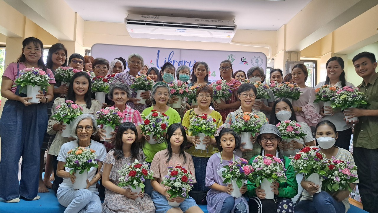 กิจกรรม Library Alive 2024 : "ศิลปะการจัดดอกไม้ : Flower Arrangement"