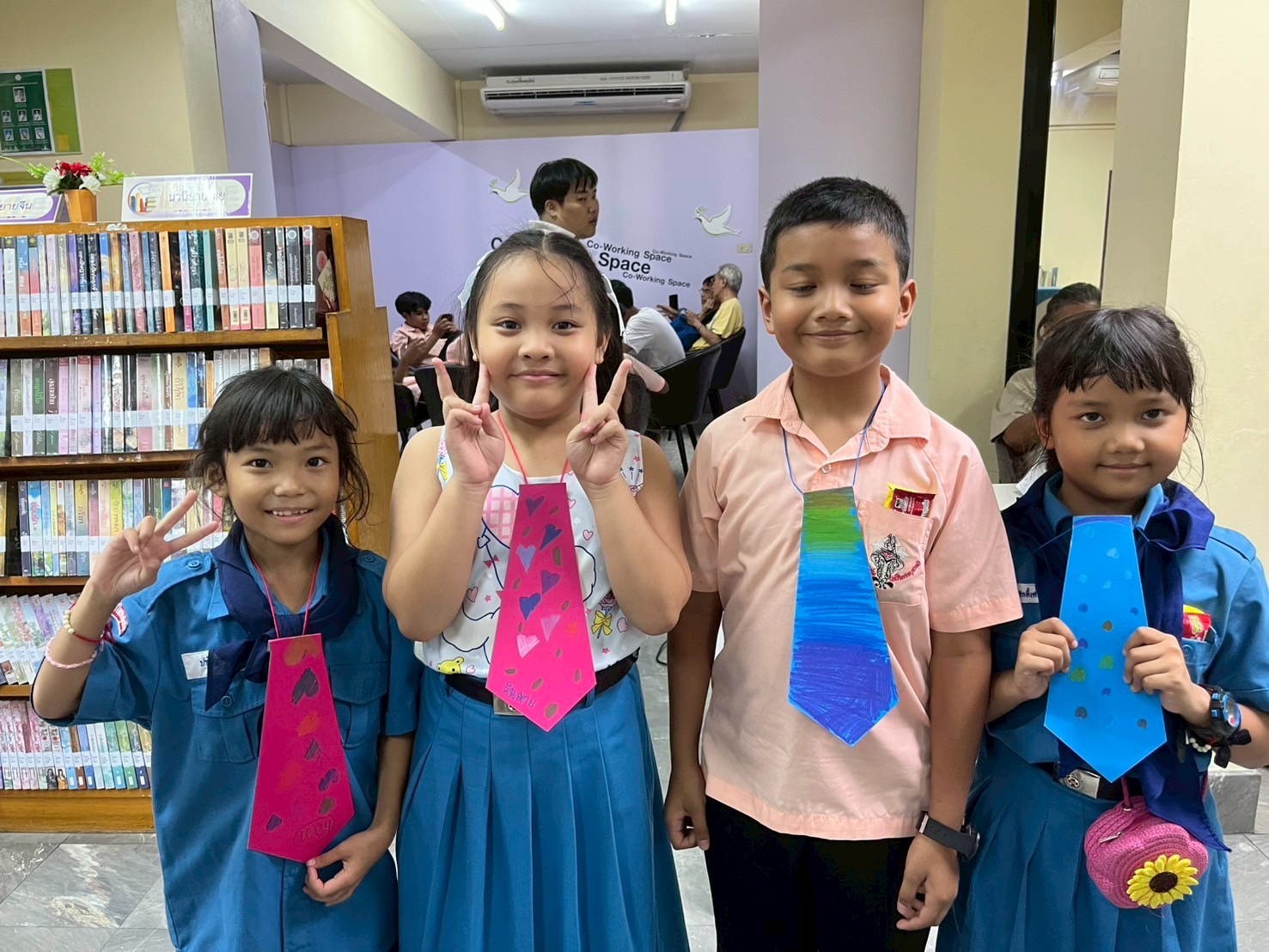 กิจกรรม : Tie & Fun